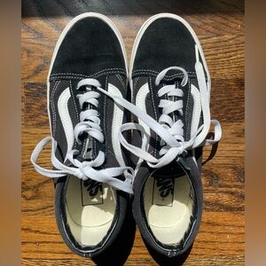 Classic Old Skool Vans, brand new Size 8